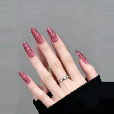 nail_art_on_hand